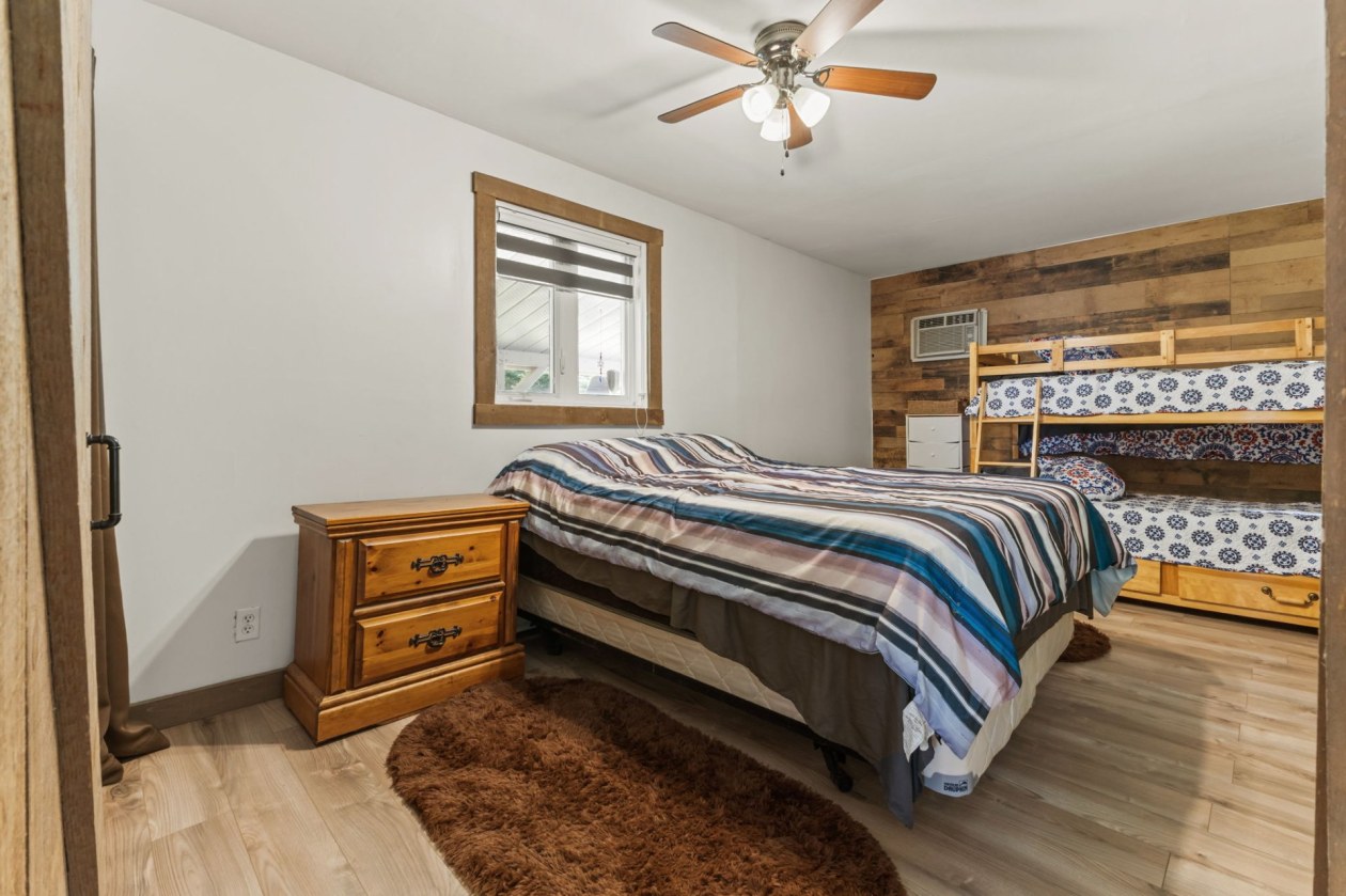 Chambre à coucher principale — 14 Ch. du Lac-Jack, Mulgrave-et-Derry