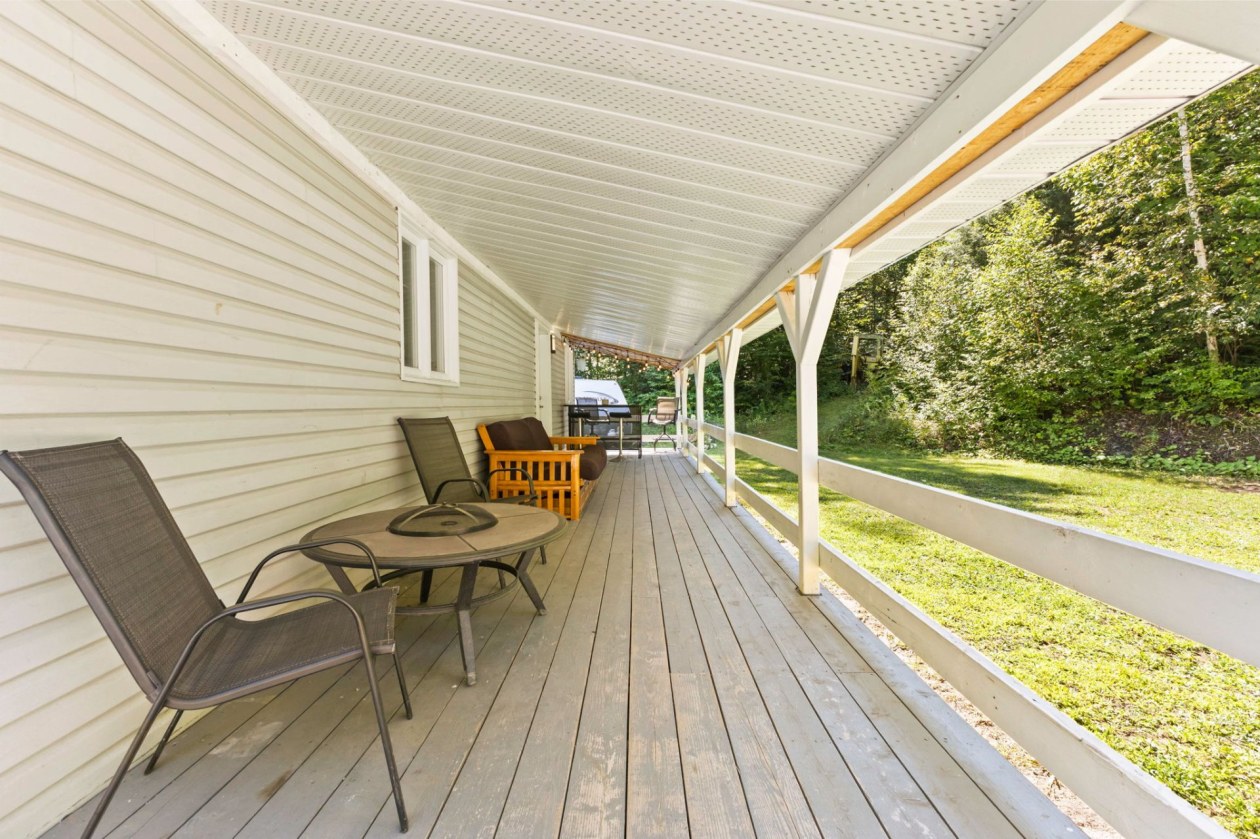 Extérieur — 14 Ch. du Lac-Jack, Mulgrave-et-Derry
