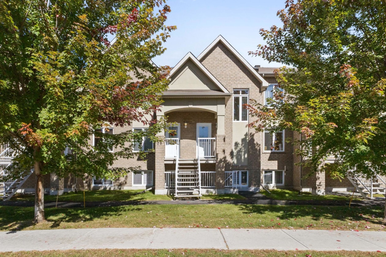 Façade — 30 Rue du Zénith, Gatineau