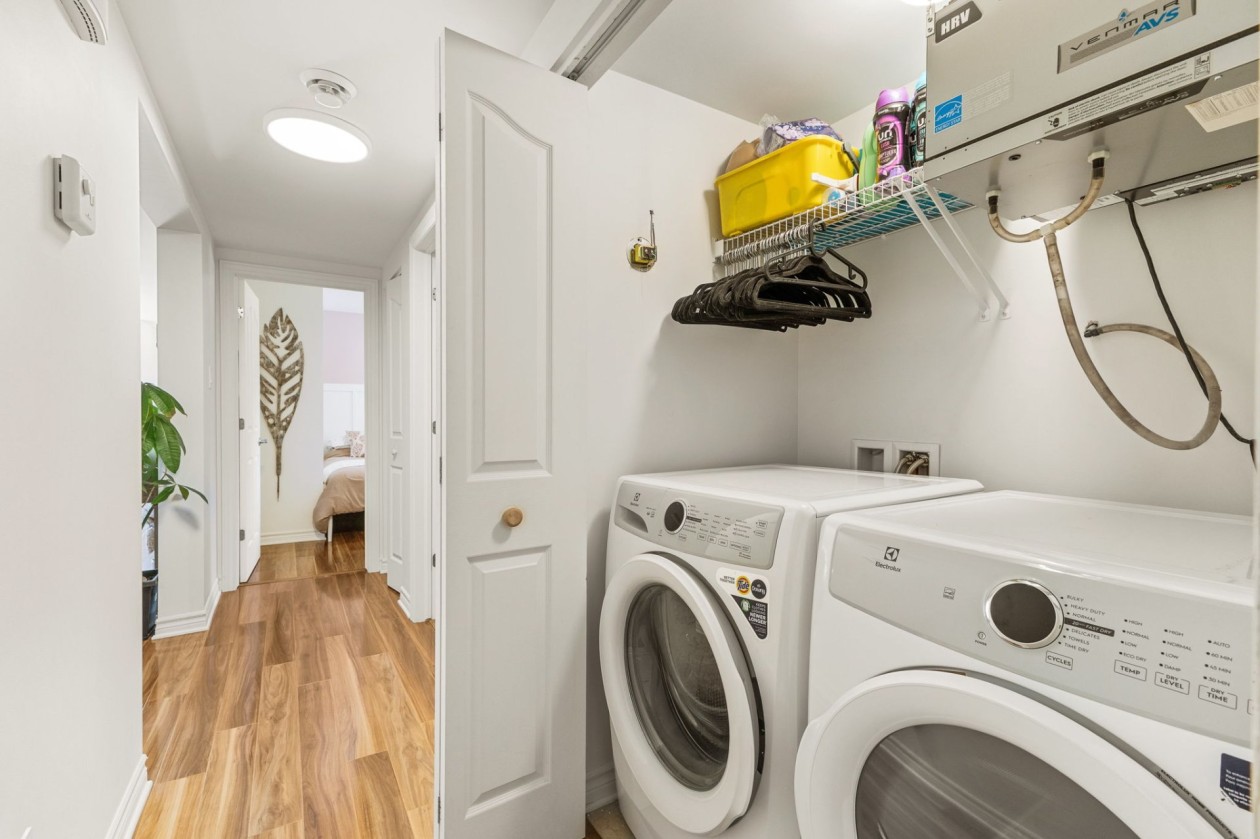 Salle de lavage — 30 Rue du Zénith, Gatineau