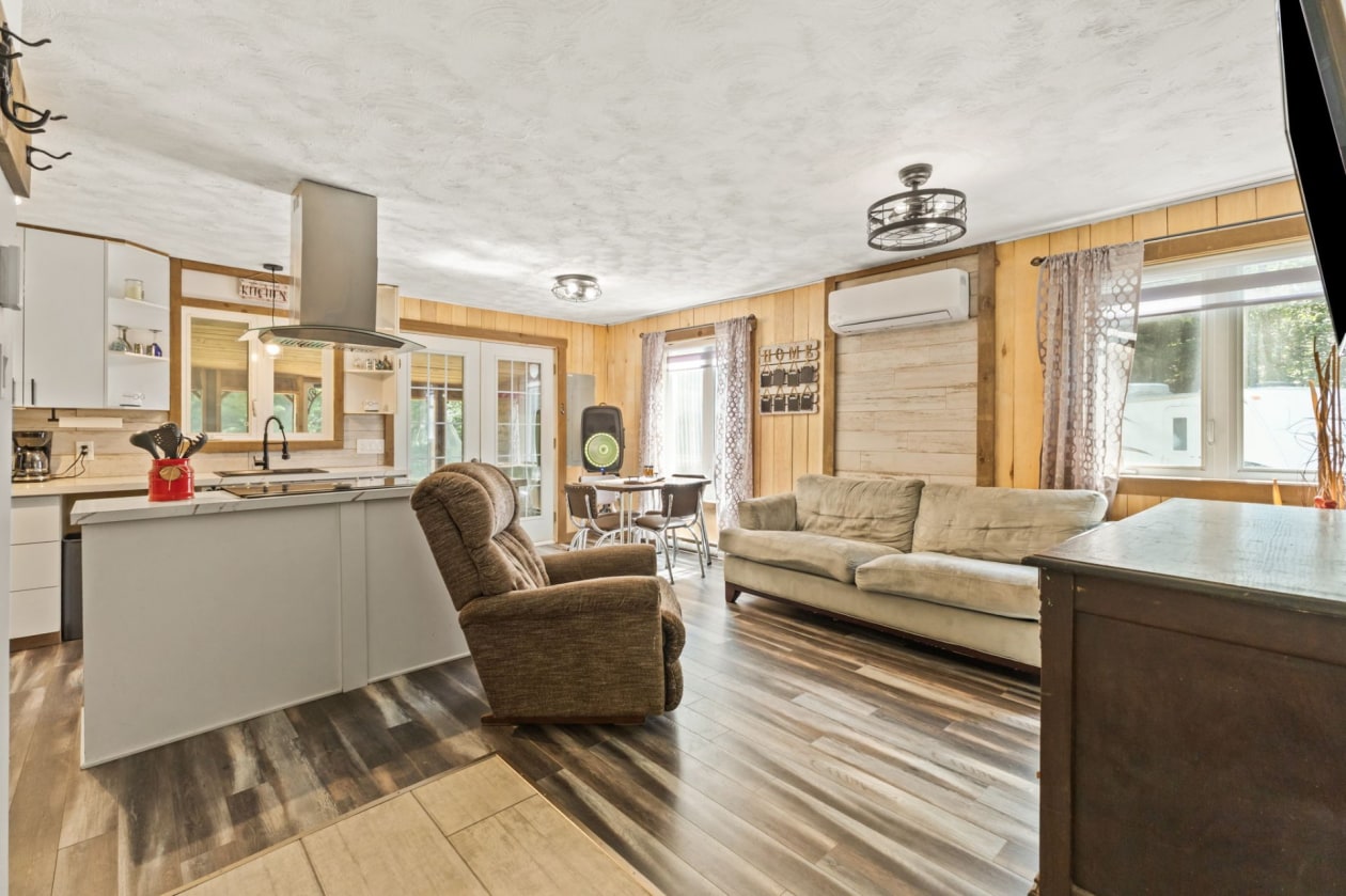 Salon — 14 Ch. du Lac-Jack, Mulgrave-et-Derry