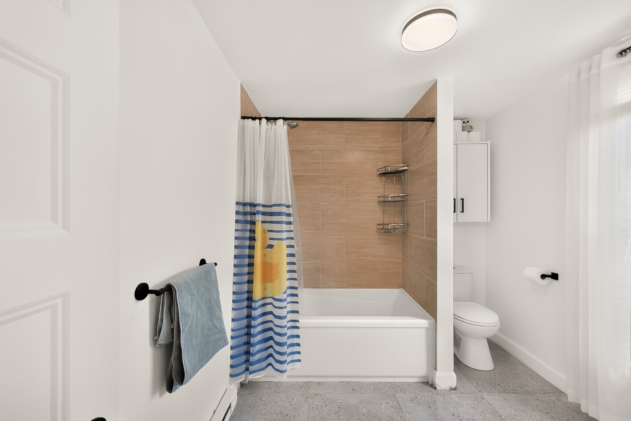 Salle de bains — 65 Ch. du Golf, Salaberry-de-Valleyfield