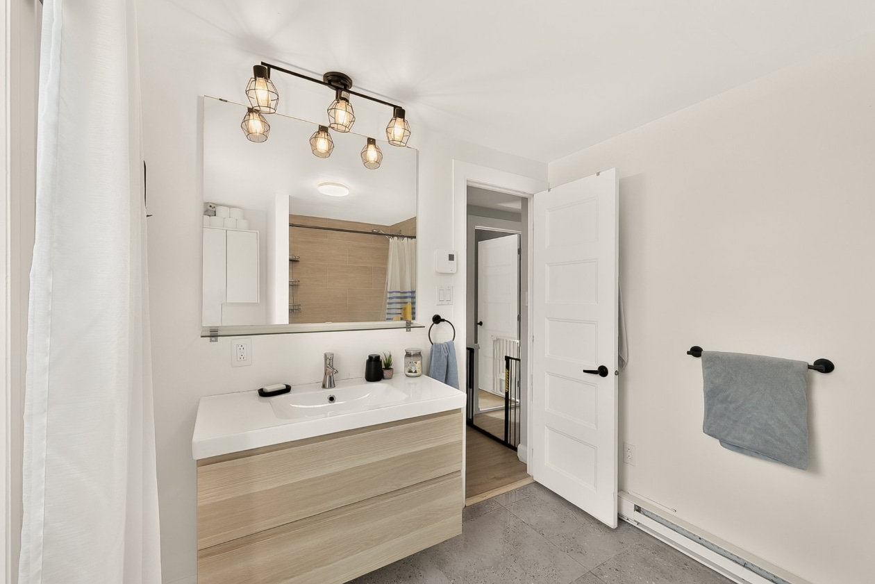 Salle de bains — 65 Ch. du Golf, Salaberry-de-Valleyfield