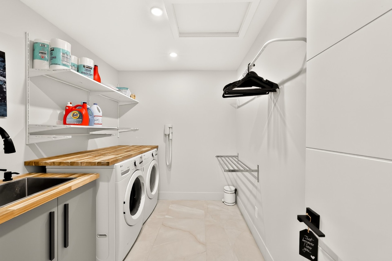 Salle de lavage — 1104 Rue Bellemare, Laval