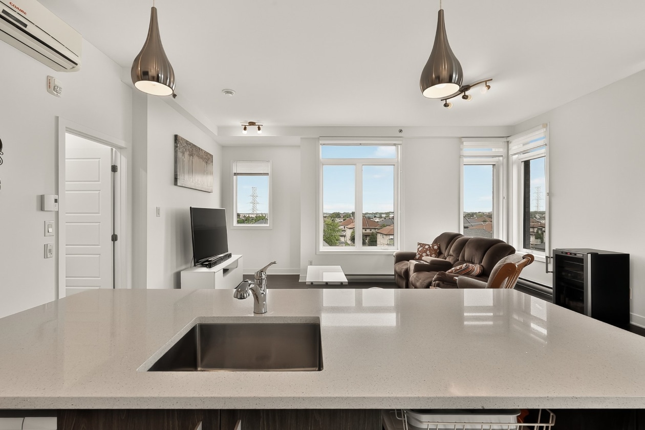 Photo 6 — 919 Rue Jules-Huot, Laval