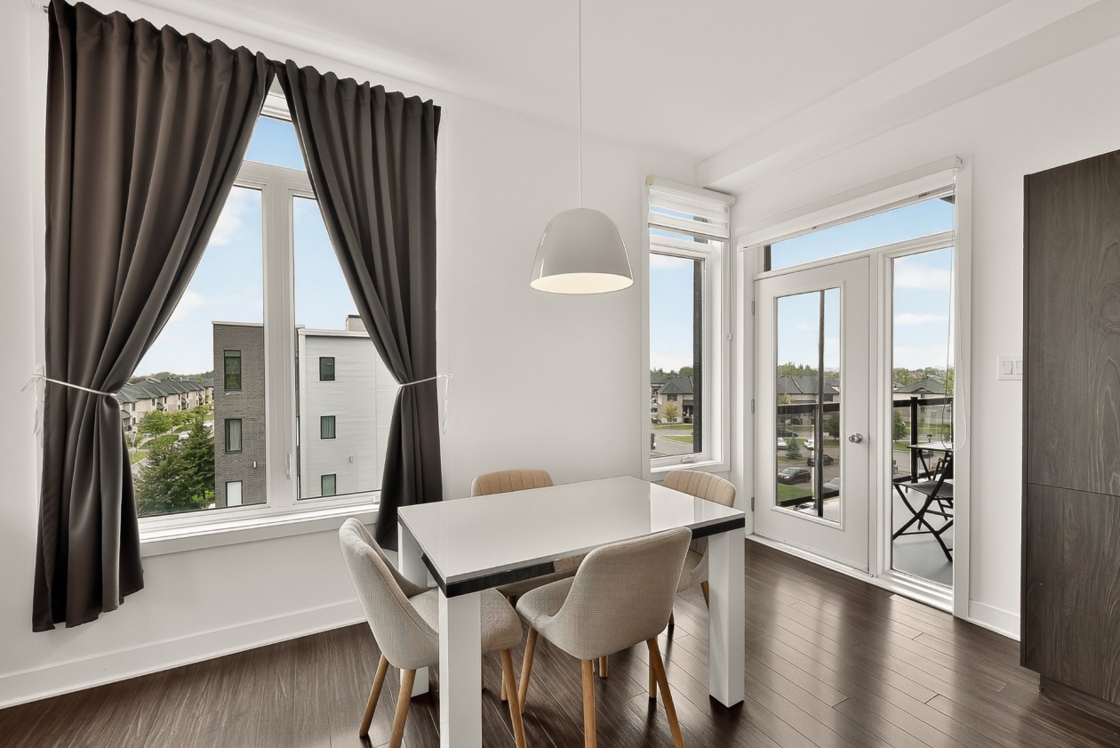 Salle à manger — 919 Rue Jules-Huot, Laval