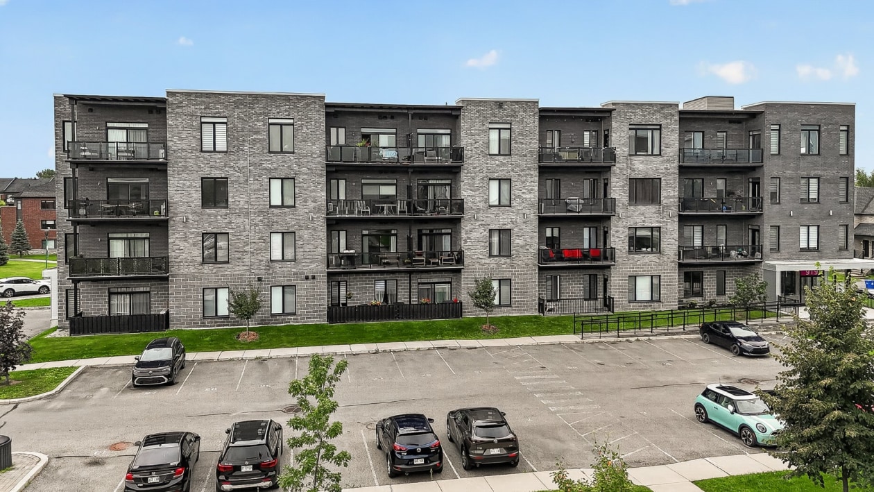 Photo aérienne — 919 Rue Jules-Huot, Laval