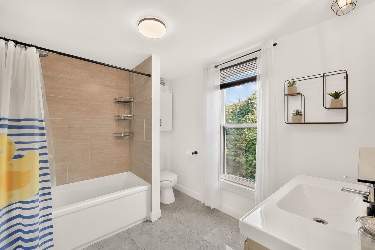Salle de bains — 65 Ch. du Golf, Salaberry-de-Valleyfield