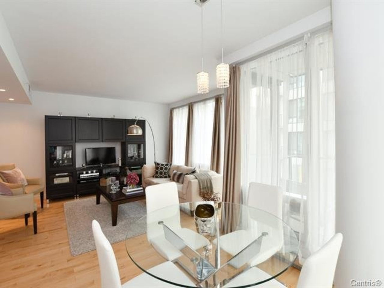 Salon — 635 Rue St-Maurice, Montréal