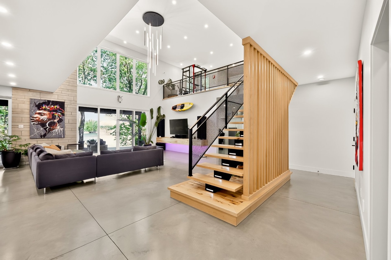 Escalier — 1104 Rue Bellemare, Laval