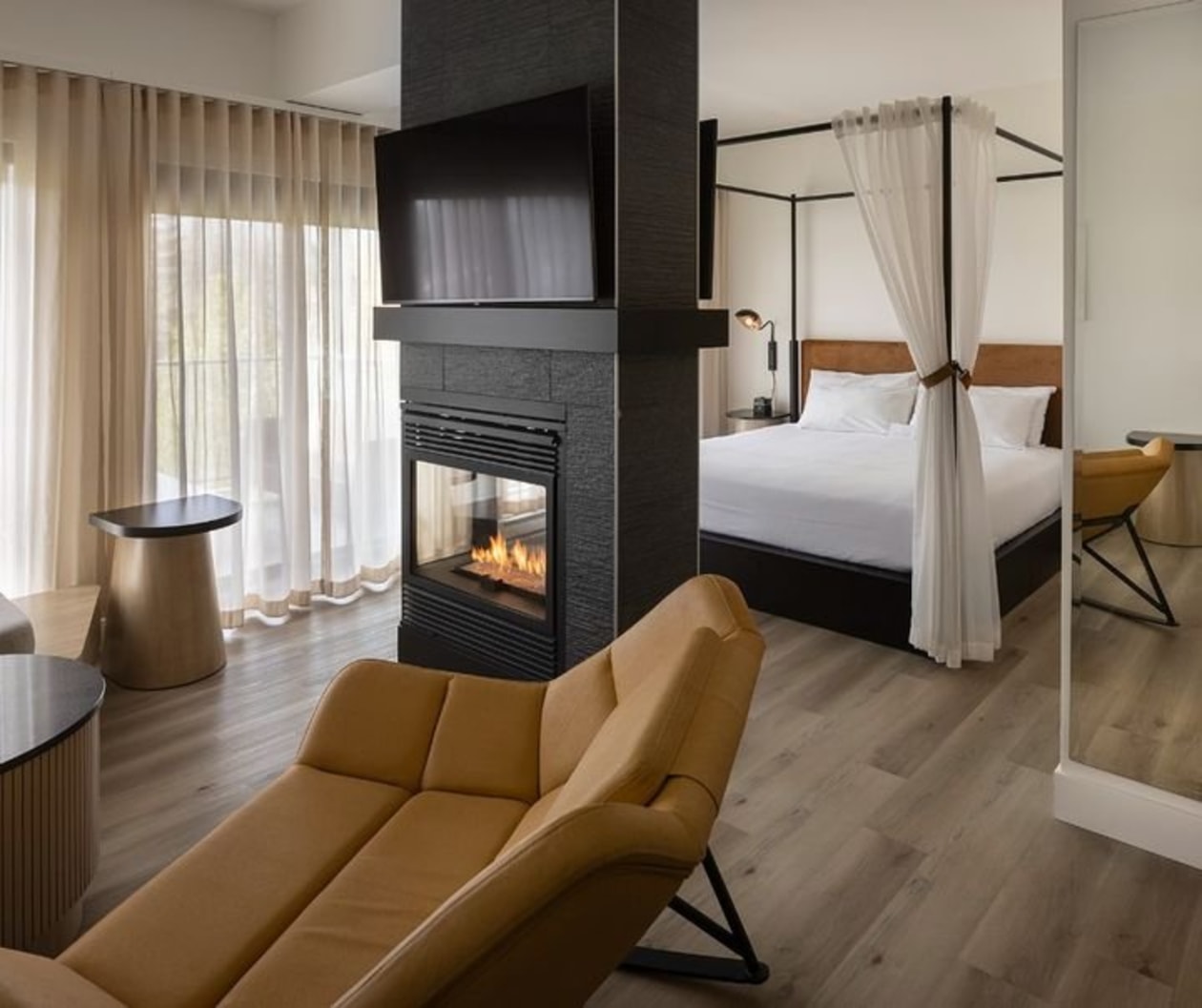 Chambre à coucher — 42 Ch. Fridolin-Simard, Estérel