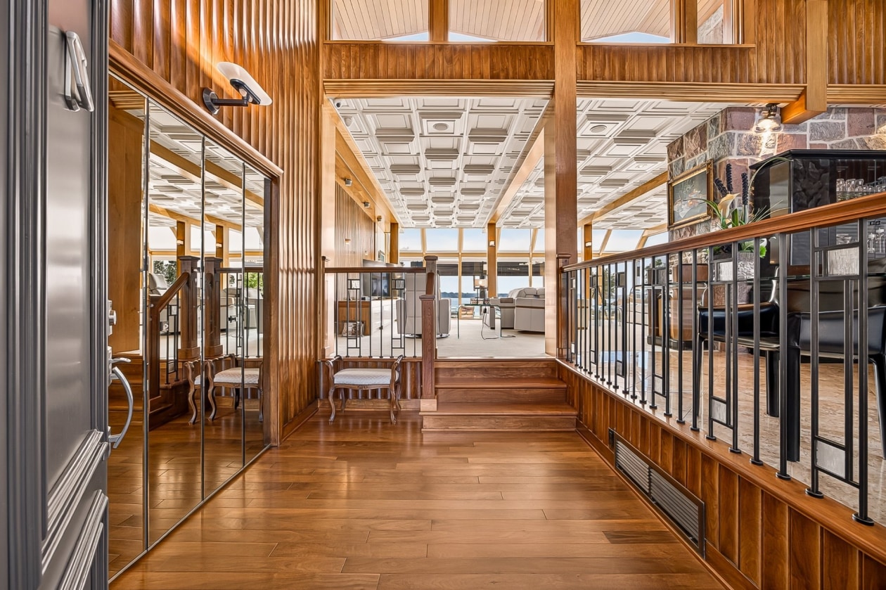 Hall d'entrée — 360 Grande Côte O., Lanoraie