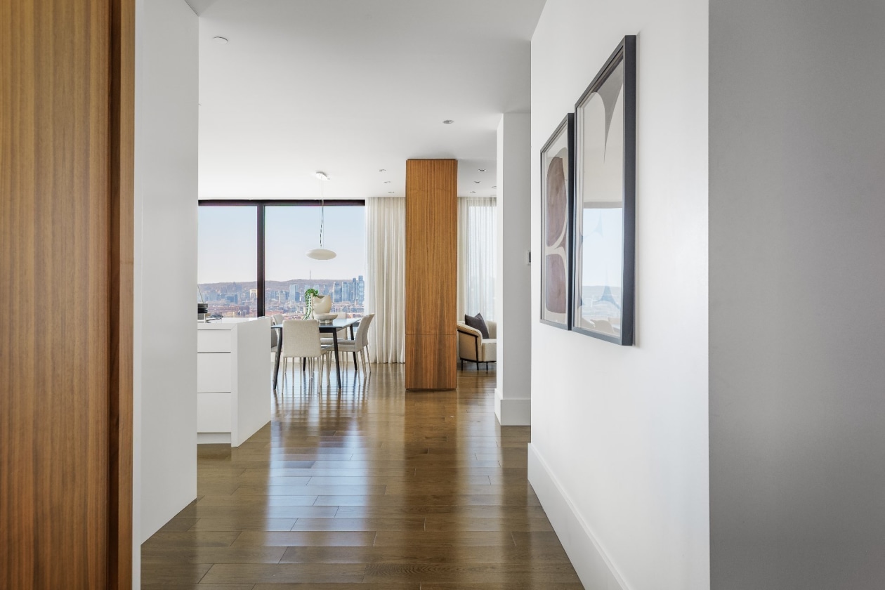 Corridor — 199 Rue de la Rotonde, Montréal