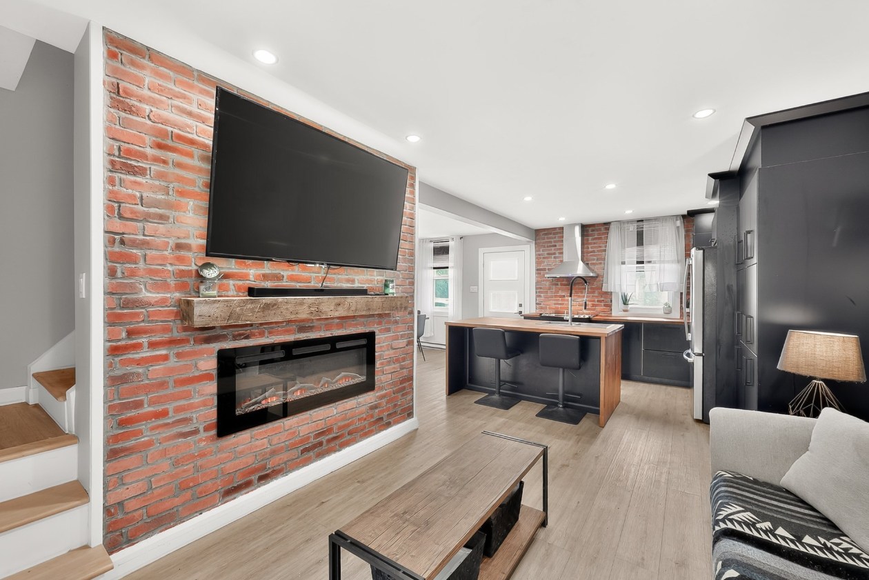 Salon — 65 Ch. du Golf, Salaberry-de-Valleyfield