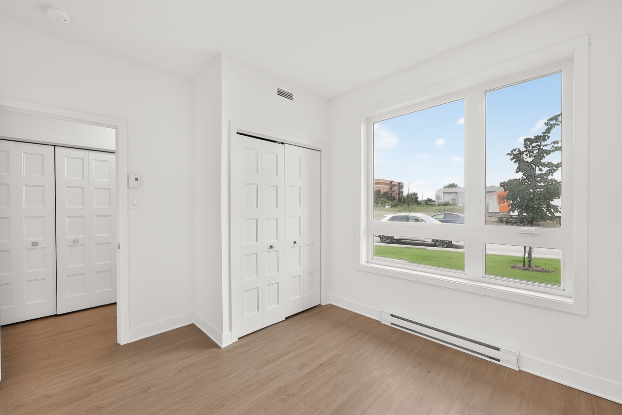 Chambre à coucher — 1505 - 1509 Rue Tekakwitha, Laval