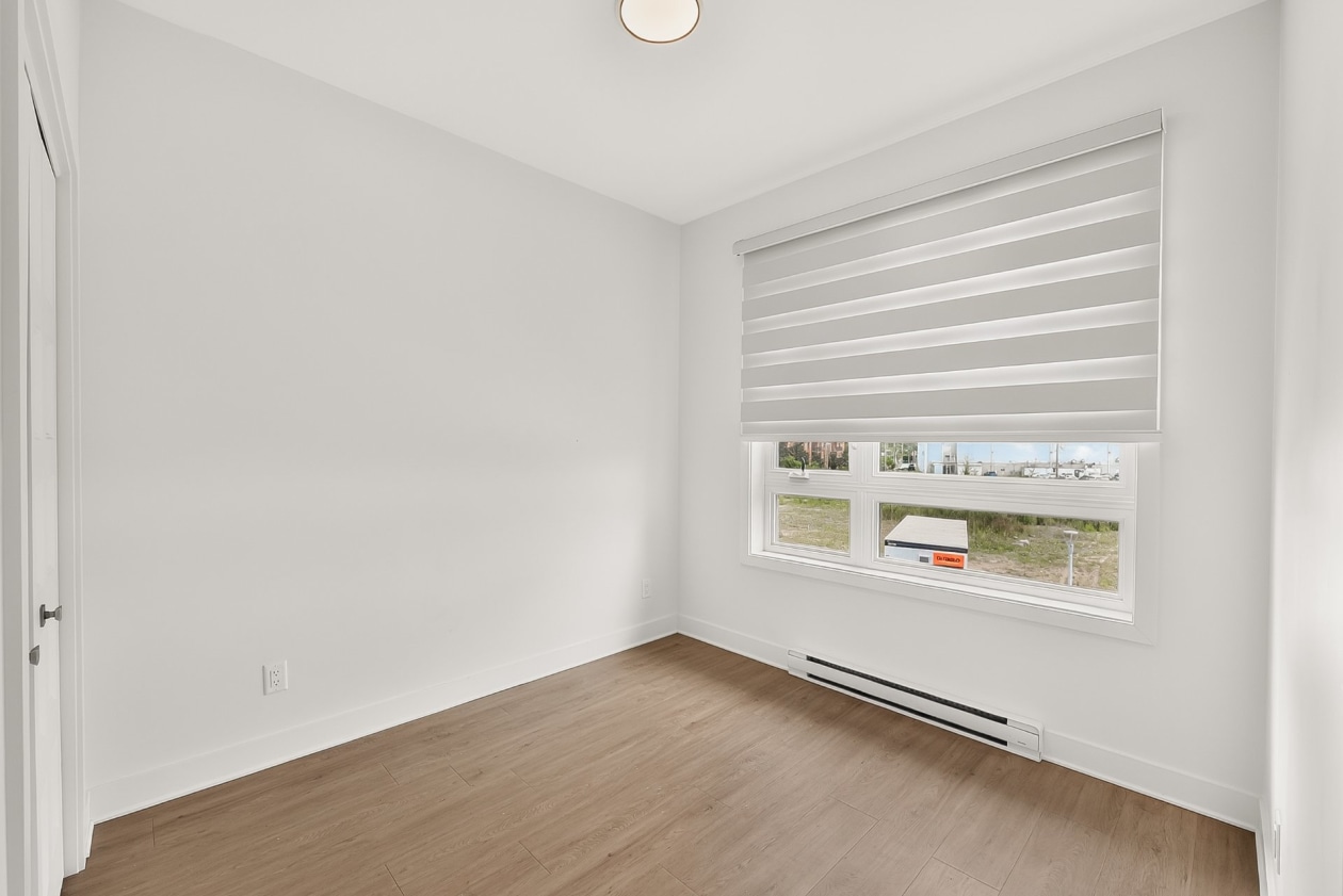 Chambre à coucher — 1505 - 1509 Rue Tekakwitha, Laval
