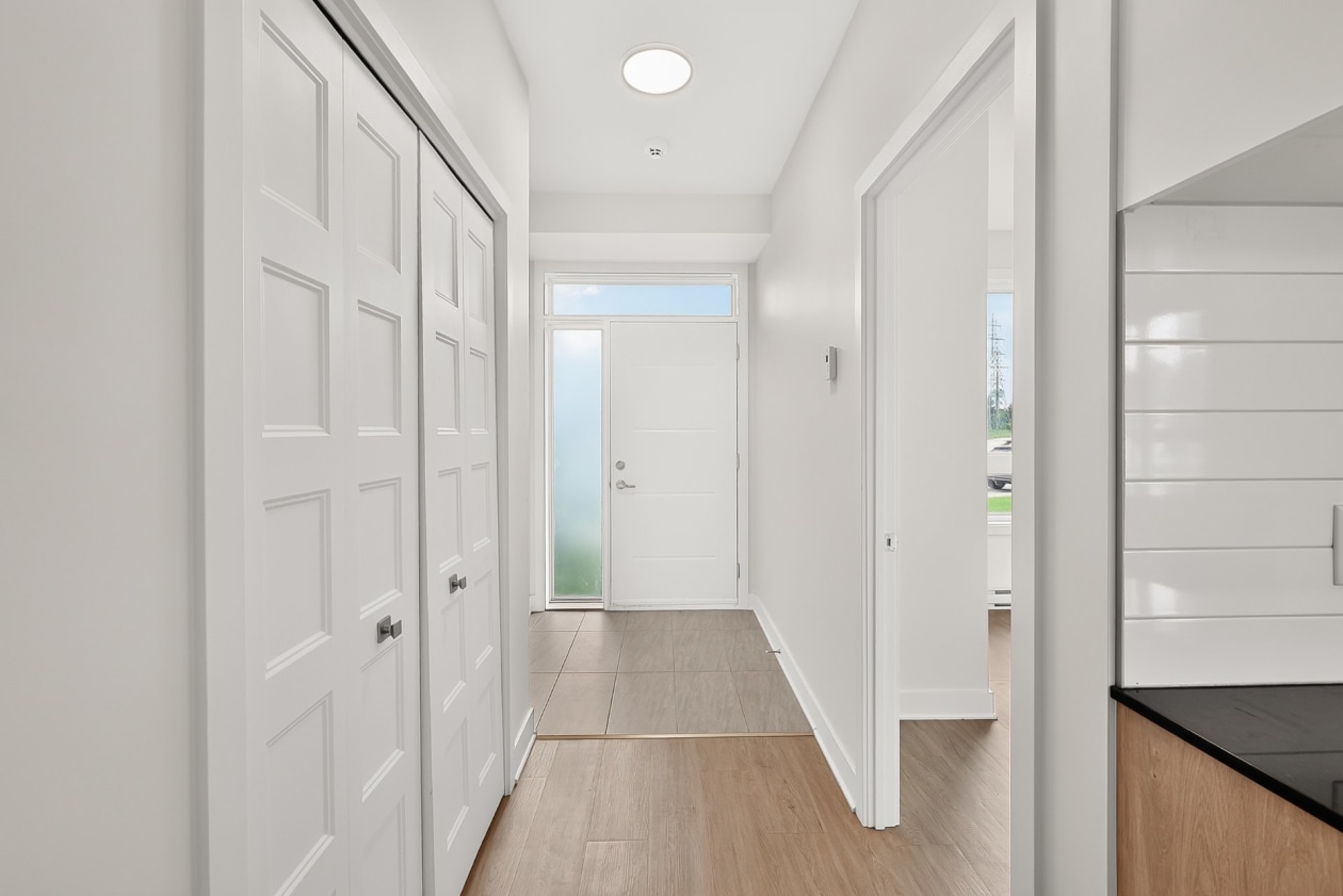 Hall d'entrée — 1505 - 1509 Rue Tekakwitha, Laval