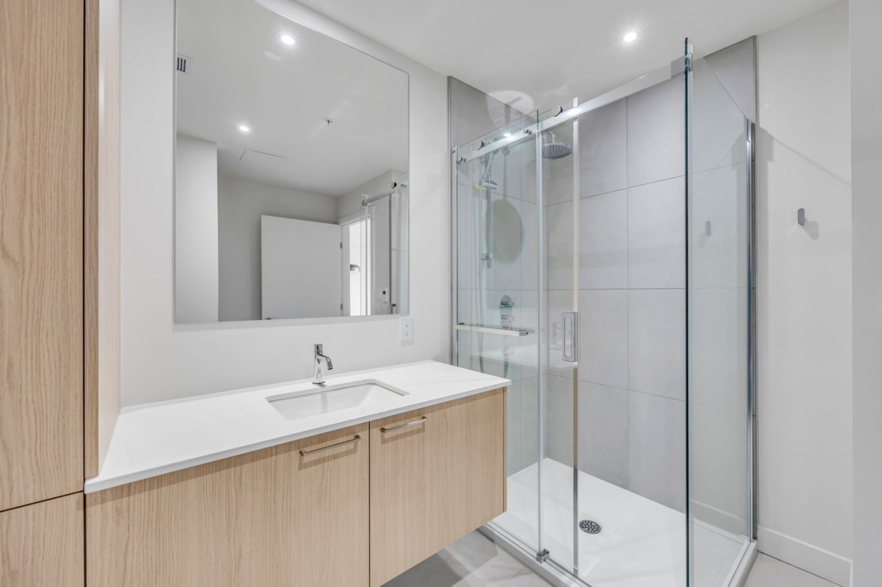 Salle de bains — 1300 Av. de Germain-des-Prés, Québec