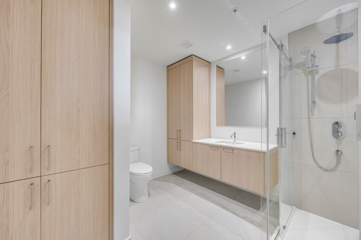 Salle de bains — 1300 Av. de Germain-des-Prés, Québec