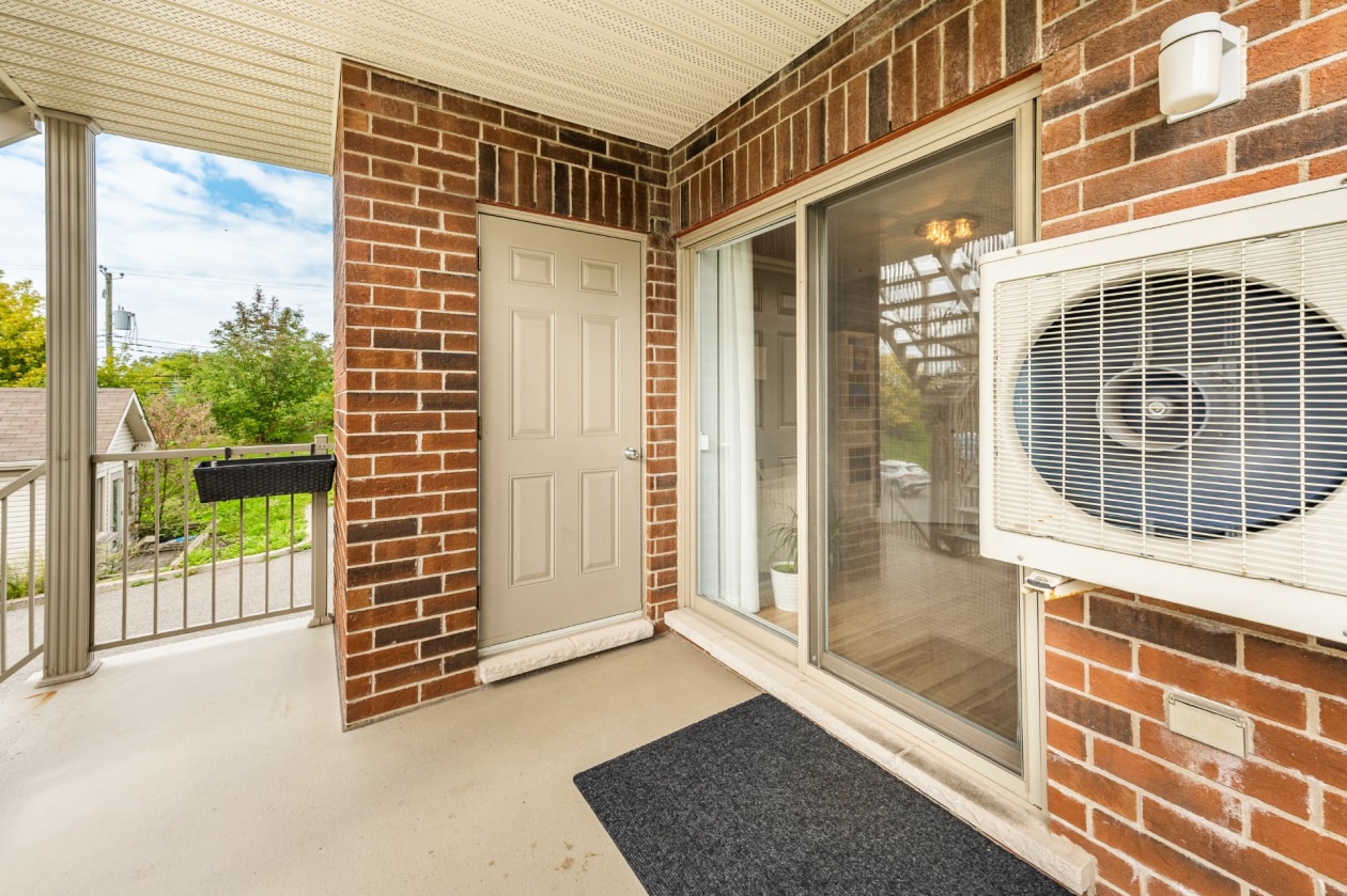 Balcon — 3822 Boul. Gareau, Longueuil