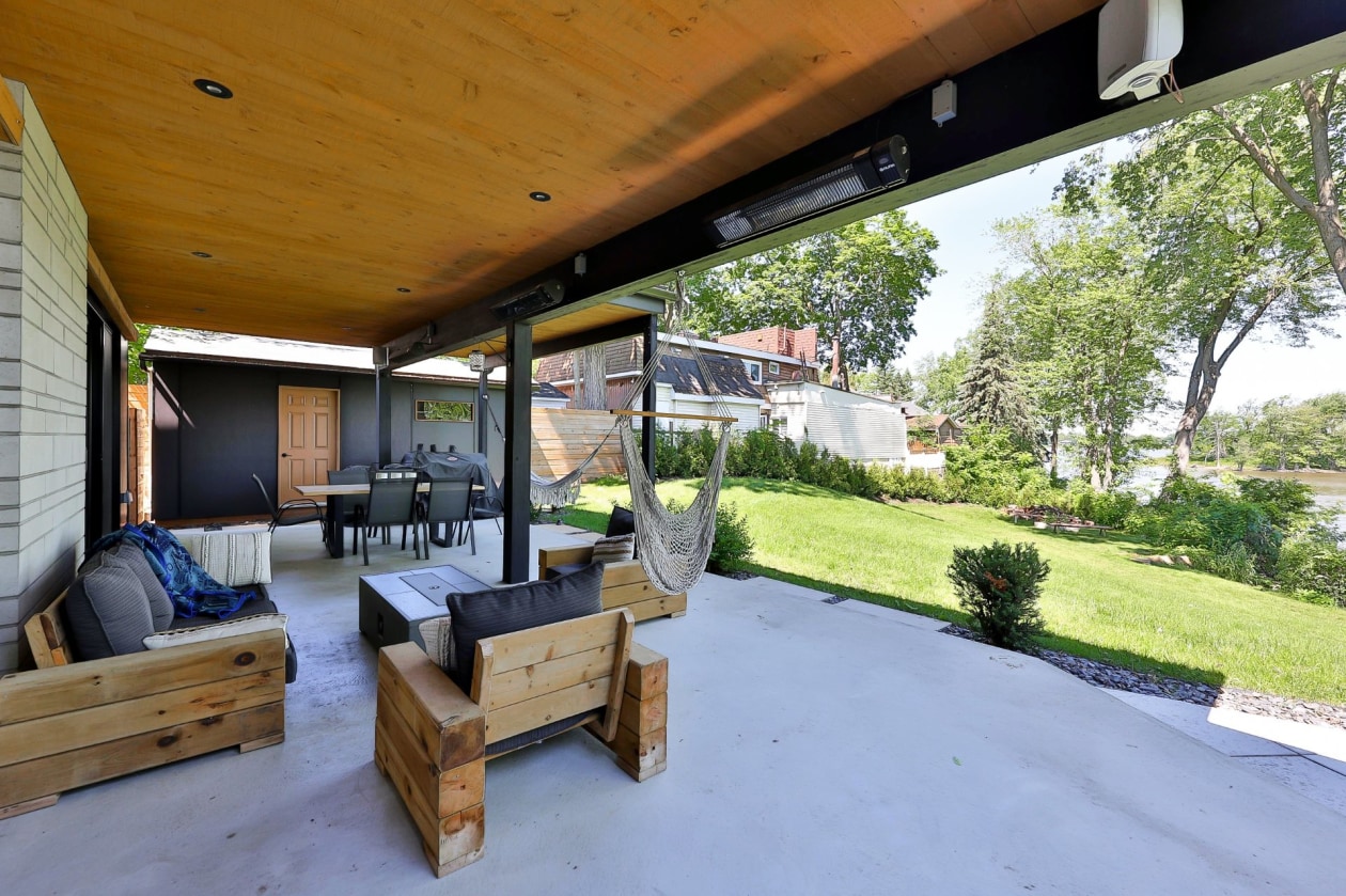 Terrasse — 1104 Rue Bellemare, Laval