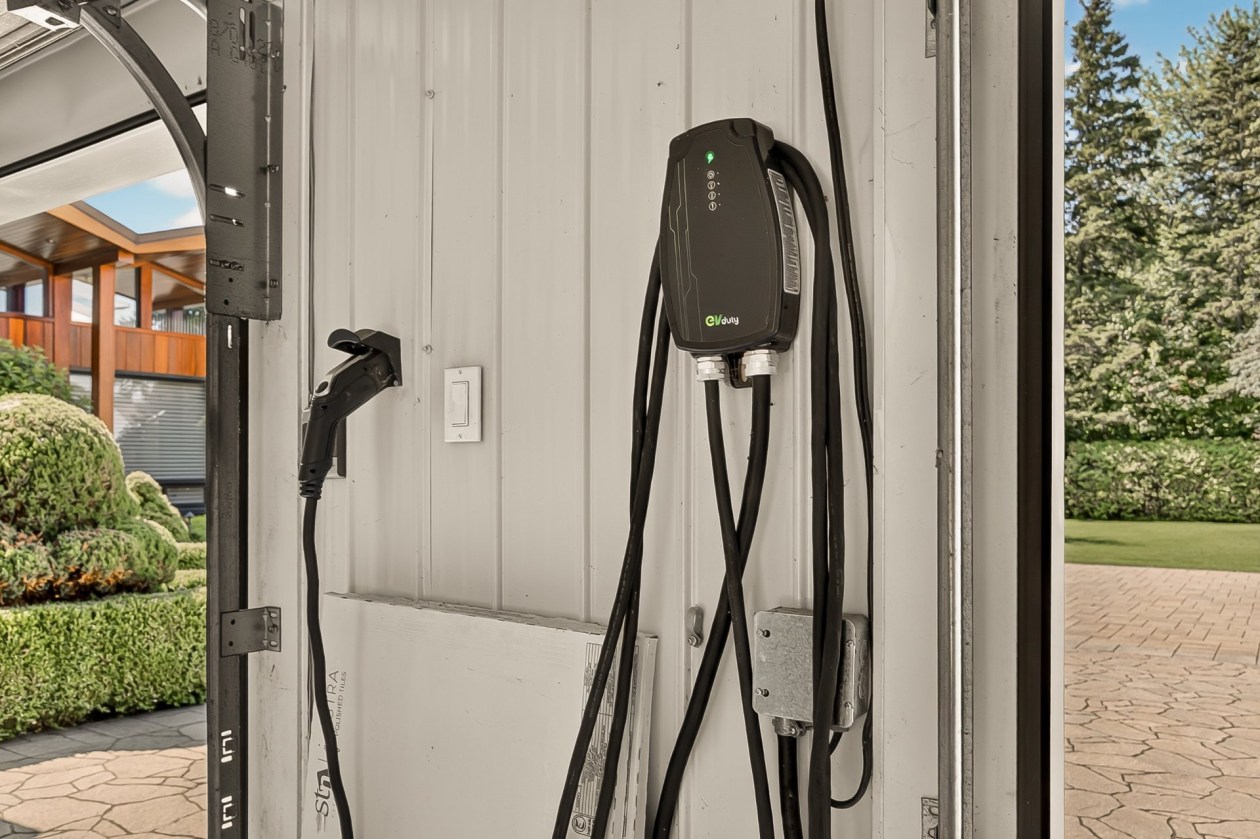 Garage — 360 Grande Côte O., Lanoraie