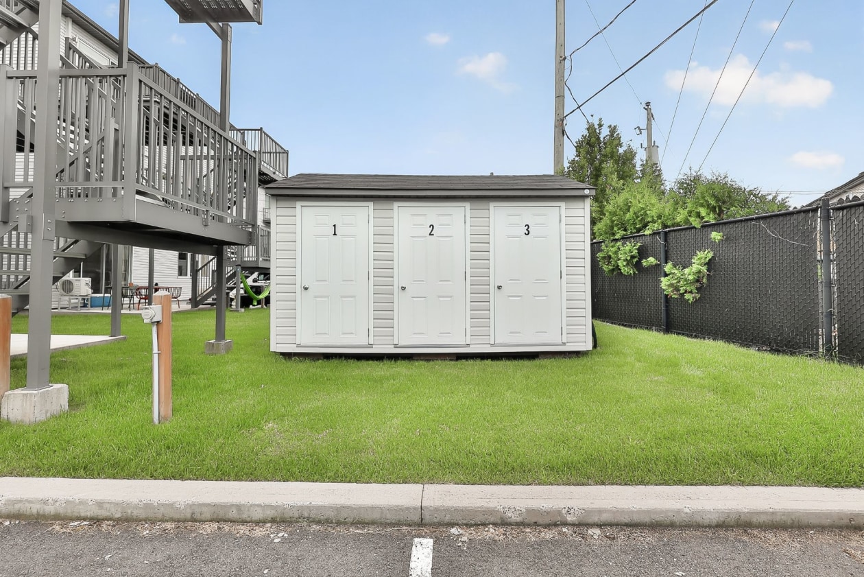 Remise — 1505 - 1509 Rue Tekakwitha, Laval
