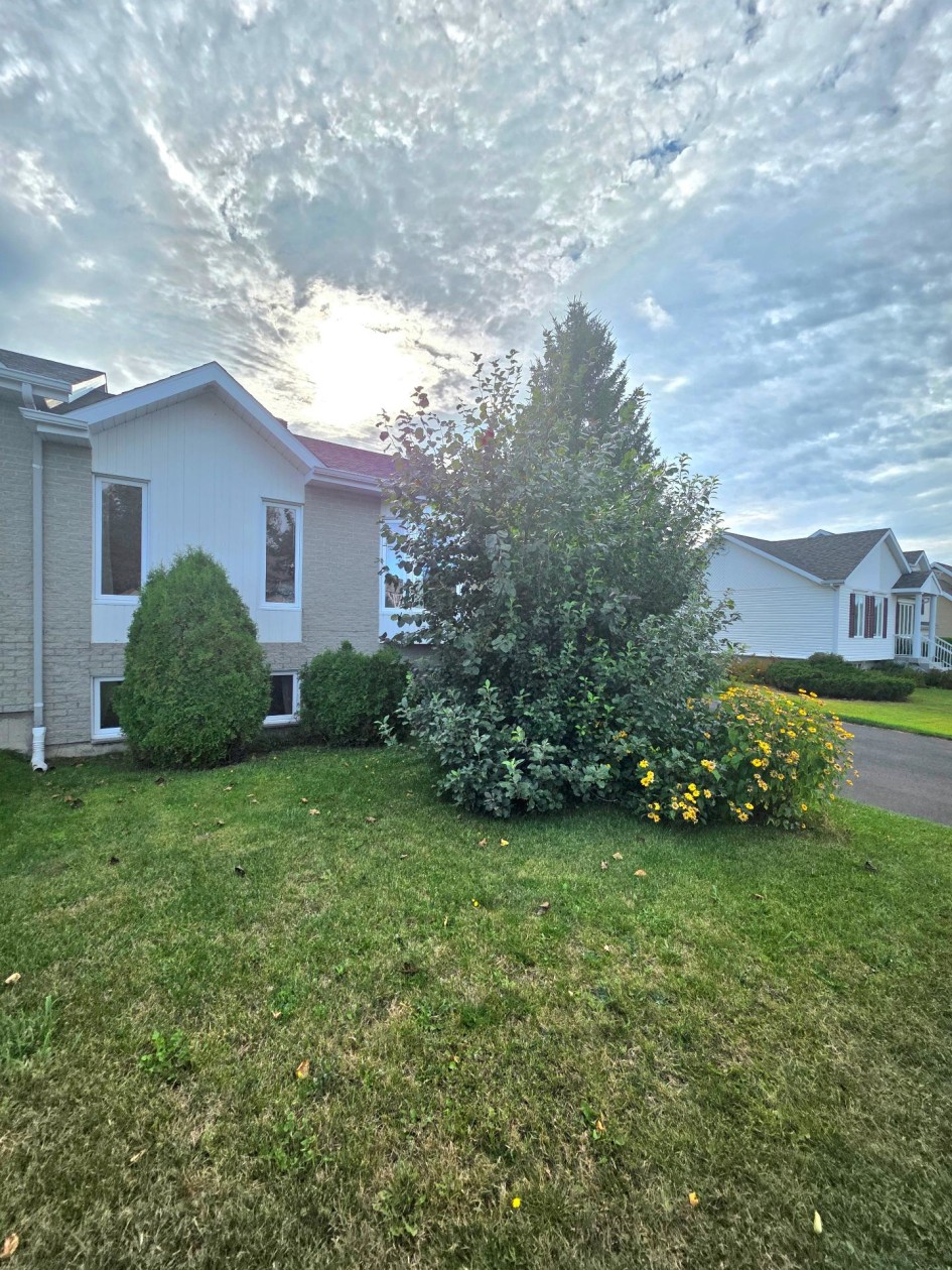 Façade — 1262 Rue Dandonneau, Mont-Joli