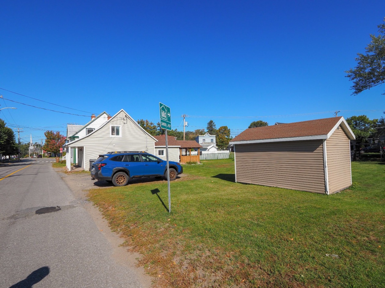 Extérieur — 11650 Rue Notre-Dame O., Trois-Rivières