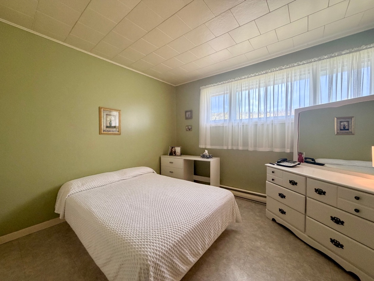 Chambre à coucher — 883 Boul. de l'Anse-à-Valleau, Gaspé
