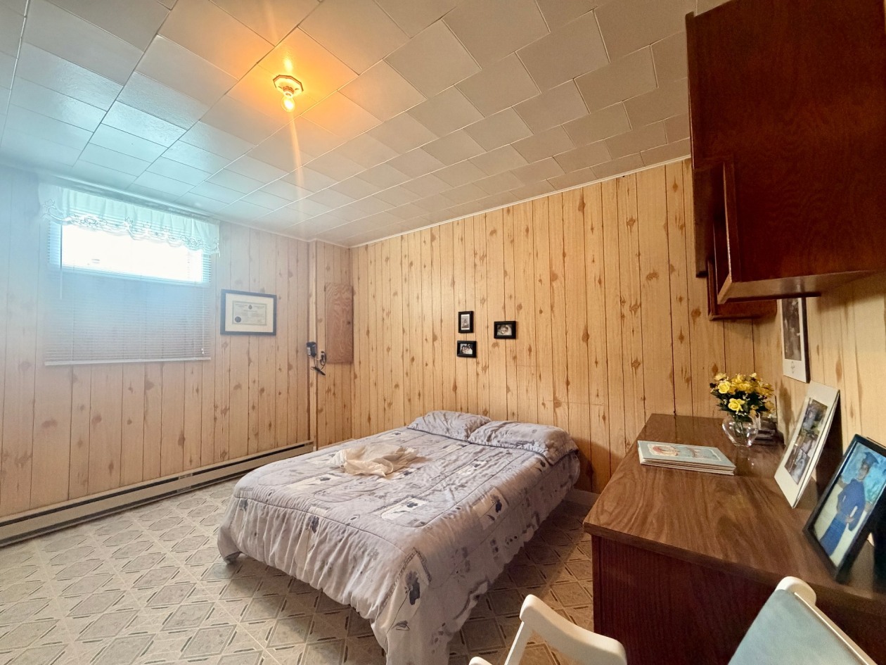 Chambre à coucher — 883 Boul. de l'Anse-à-Valleau, Gaspé