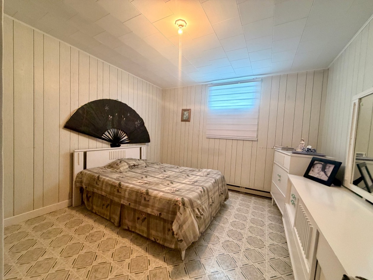 Chambre à coucher — 883 Boul. de l'Anse-à-Valleau, Gaspé