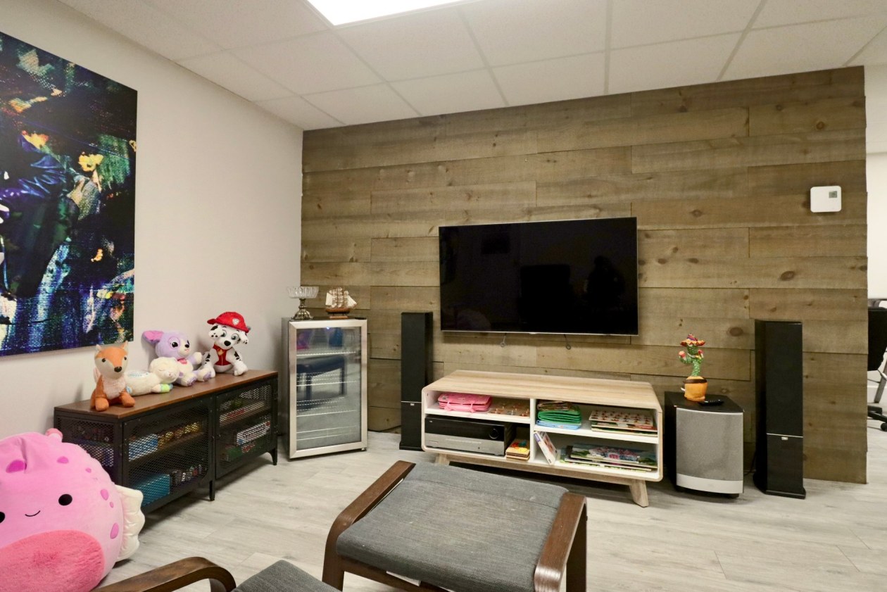 Salle familiale — 2305 Rue Tebbutt, Trois-Rivières