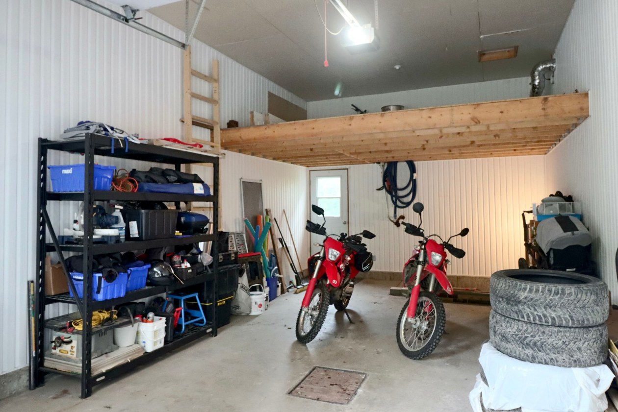 Garage — 2305 Rue Tebbutt, Trois-Rivières