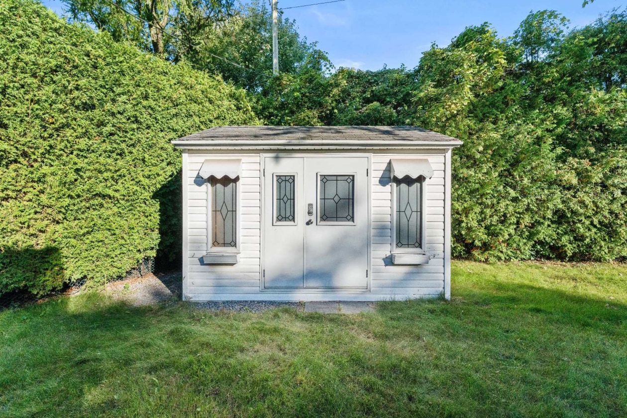 Remise — 176 Rue Marguerite-Bertaud, Boucherville