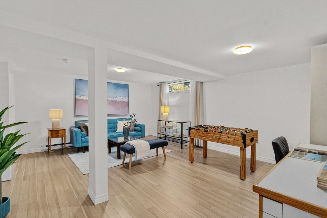 Salle familiale — 176 Rue Marguerite-Bertaud, Boucherville
