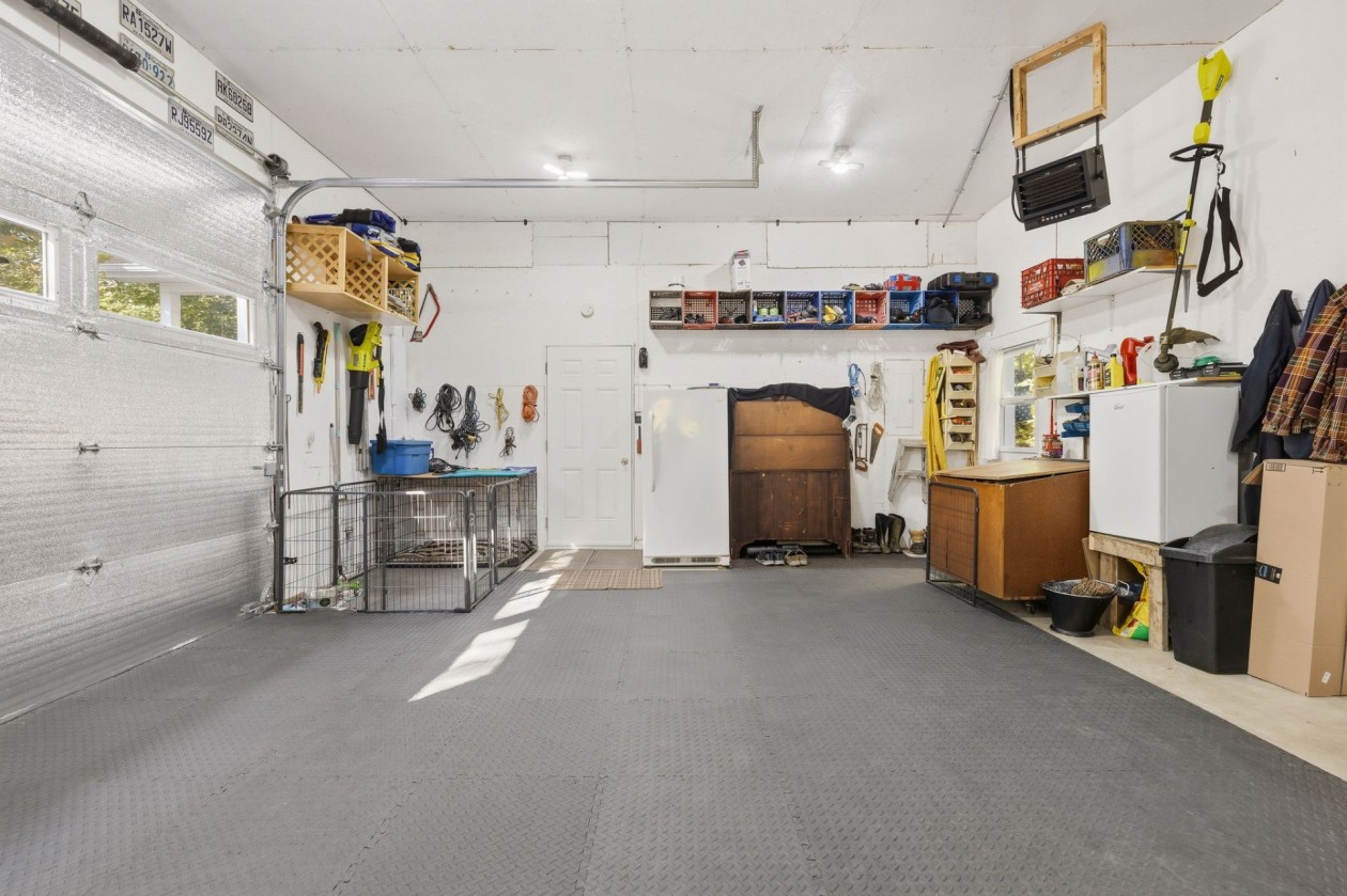 Garage — 1310 Route 309 S., Notre-Dame-du-Laus