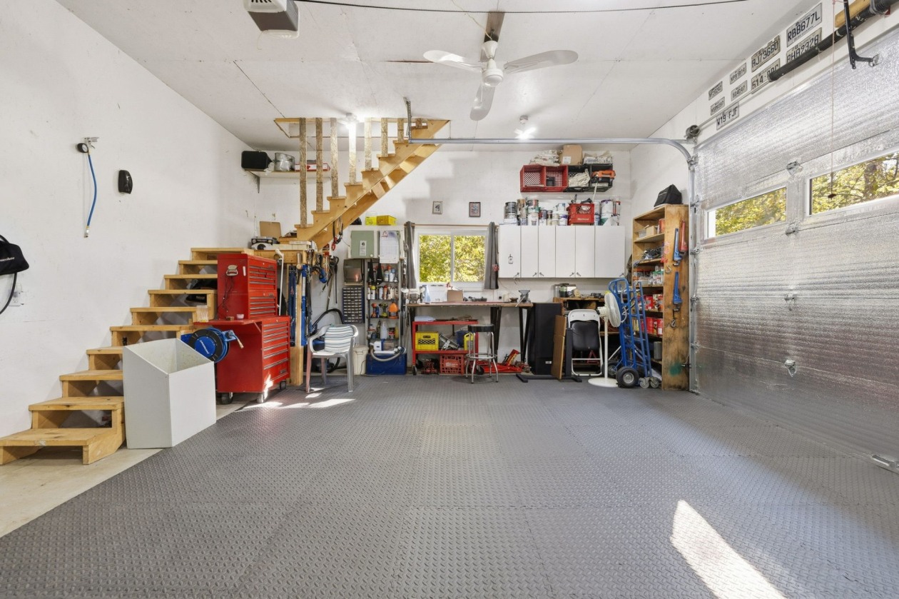 Garage — 1310 Route 309 S., Notre-Dame-du-Laus