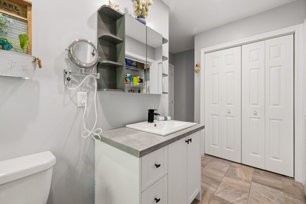 Salle de bains — 1310 Route 309 S., Notre-Dame-du-Laus
