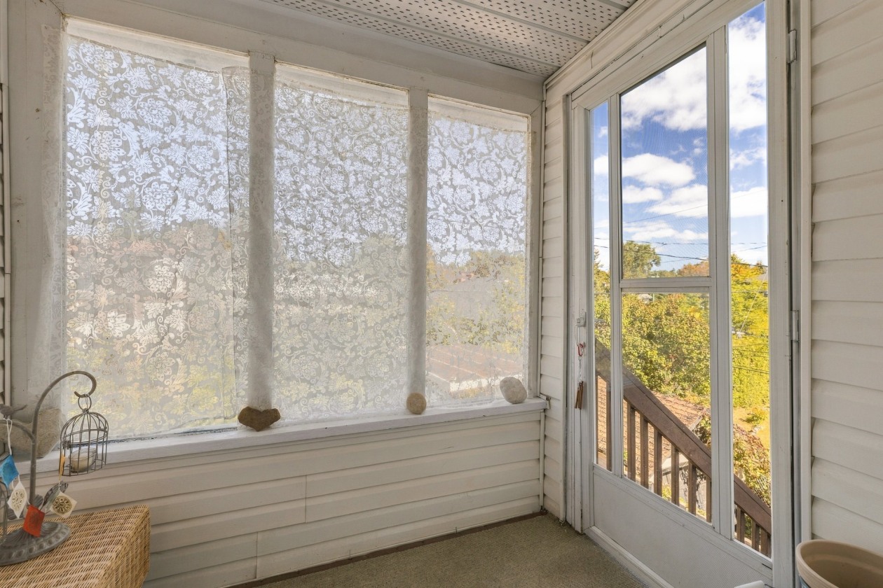 Balcon — 166 Rue Fontaine, Gatineau