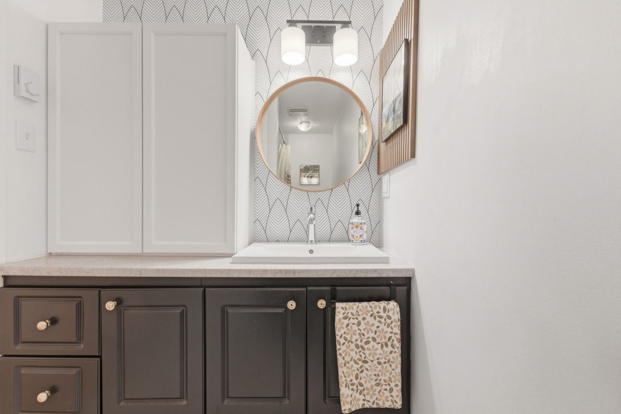 Salle de bains — 25 Rue de Deauville, Gatineau