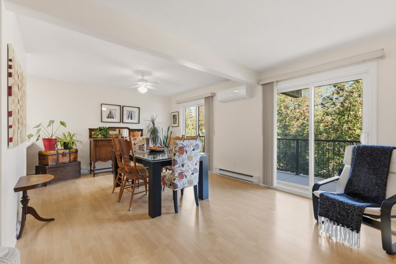 Salle à manger — 25 Rue de Deauville, Gatineau