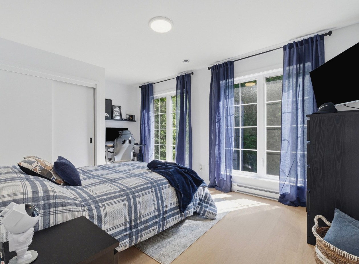 Chambre à coucher — 18 Rue Joseph-Albert-Morin, Saint-Jean-sur-Richelieu