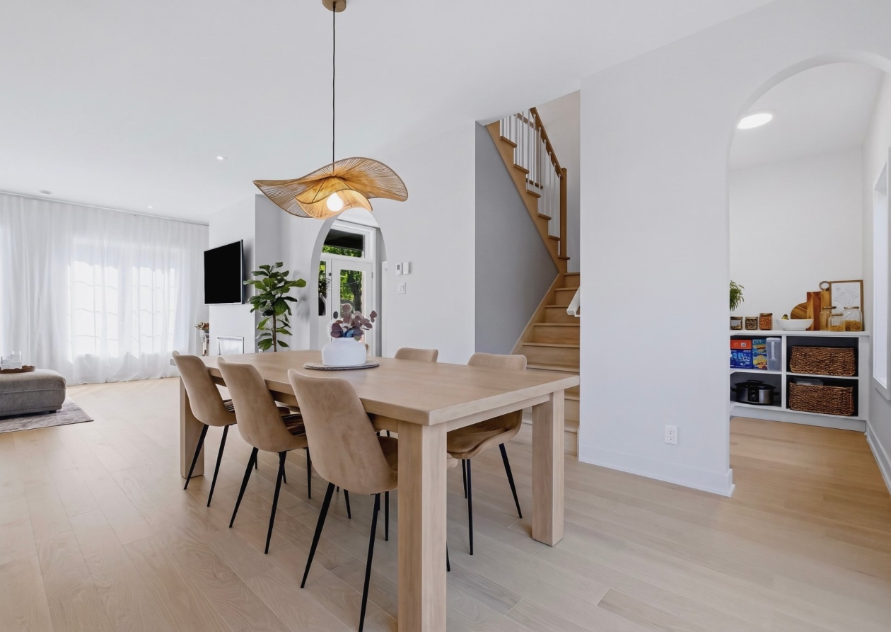 Salle à manger — 18 Rue Joseph-Albert-Morin, Saint-Jean-sur-Richelieu