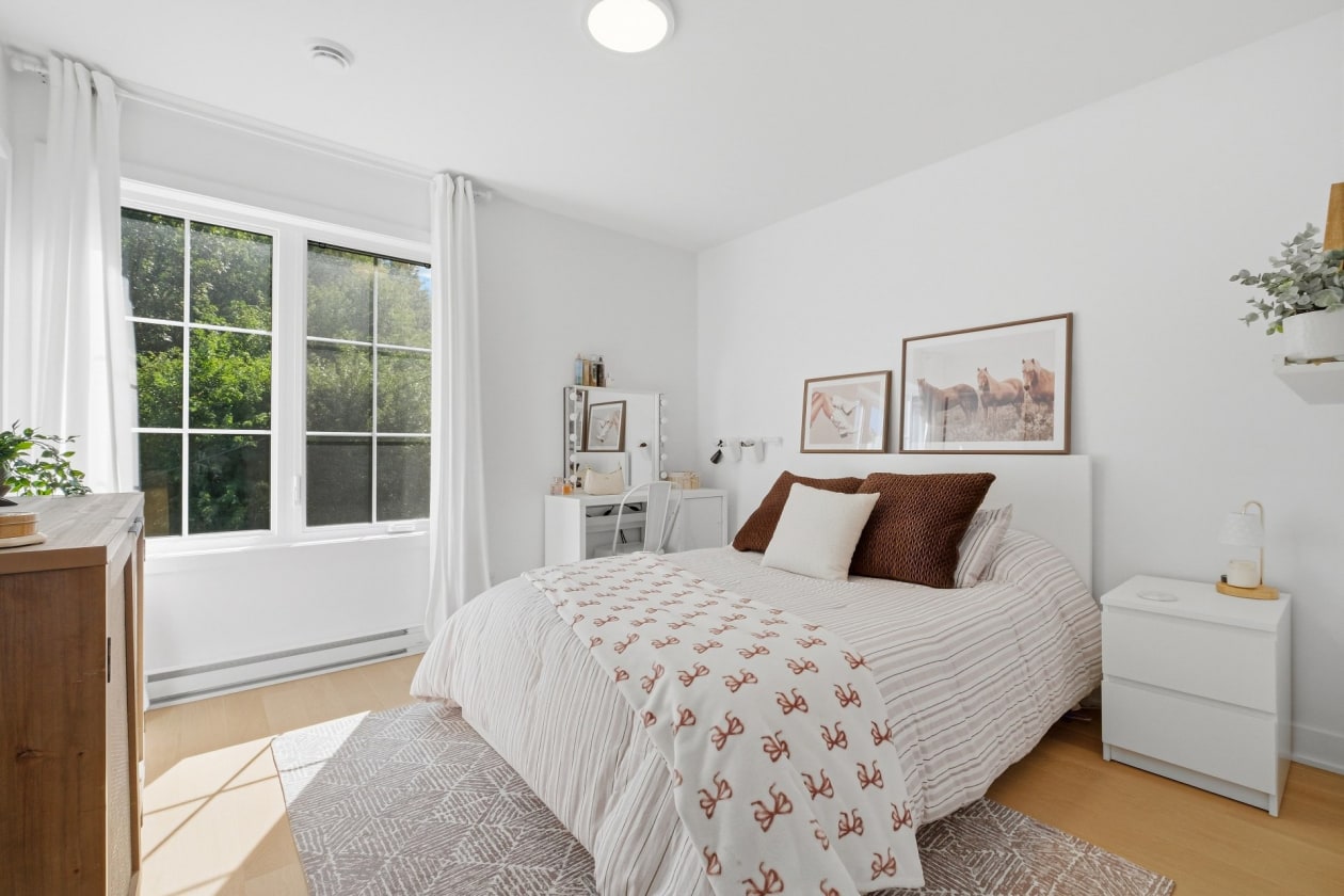 Chambre à coucher — 18 Rue Joseph-Albert-Morin, Saint-Jean-sur-Richelieu