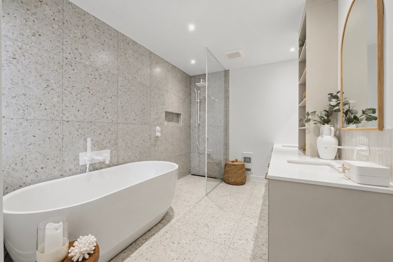 Salle de bains — 18 Rue Joseph-Albert-Morin, Saint-Jean-sur-Richelieu