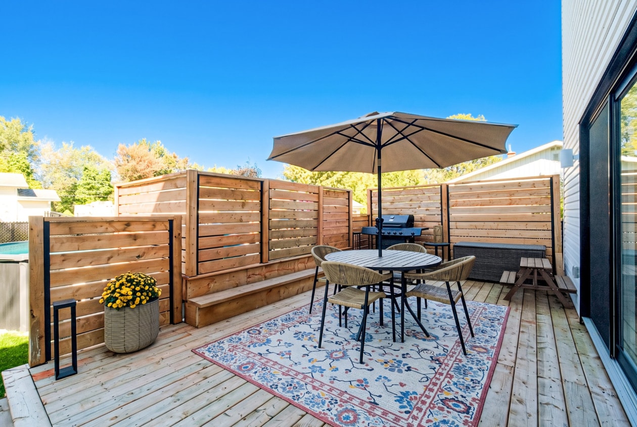 Balcon — 18 Rue Joseph-Albert-Morin, Saint-Jean-sur-Richelieu