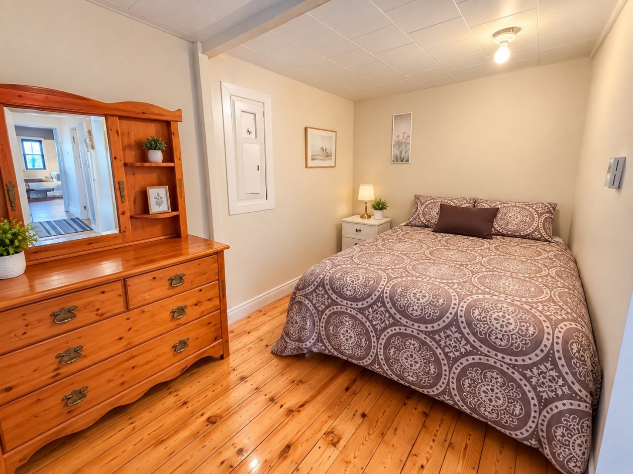 Chambre à coucher principale — 203 Rue du Parc, Grande-Rivière