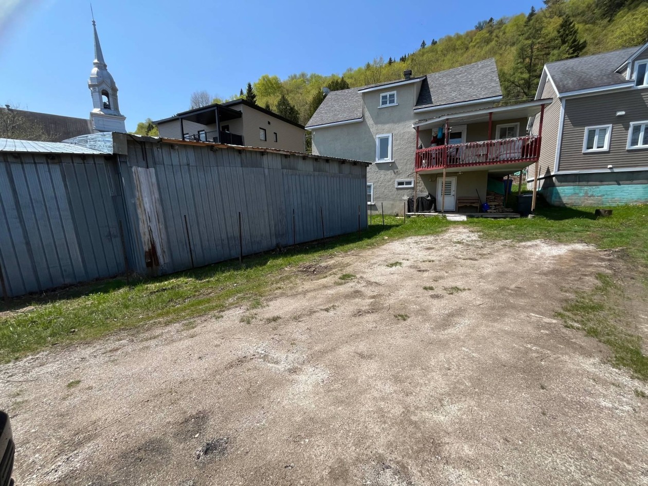 Face arrière — 1013 - 1015 Rue Principale, Petite-Rivière-Saint-François