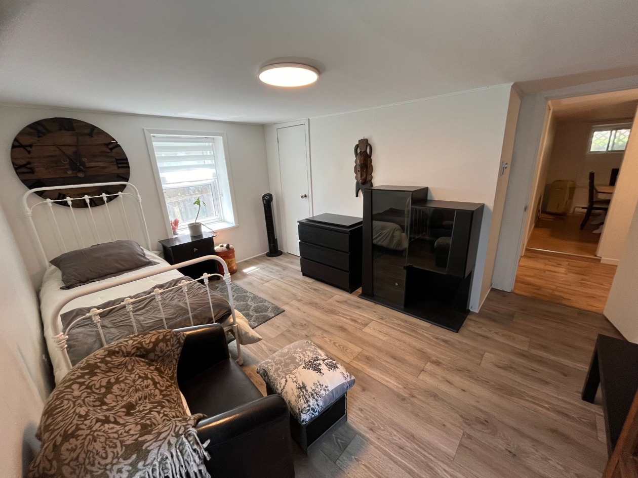Chambre à coucher principale — 1013 - 1015 Rue Principale, Petite-Rivière-Saint-François